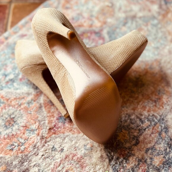 BCBG Generation Beige Snakeskin Textured Platform Pumps – Size 7 (EU 37) – NWOT - Picture 7 of 9